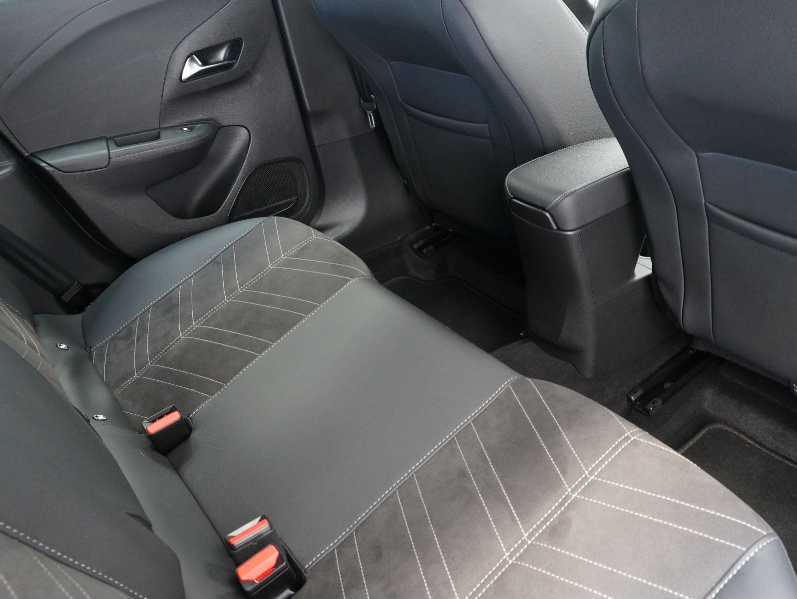 Fahrzeugabbildung Opel Corsa F e GS Line NAVI/KAMERA/11KW/SOH