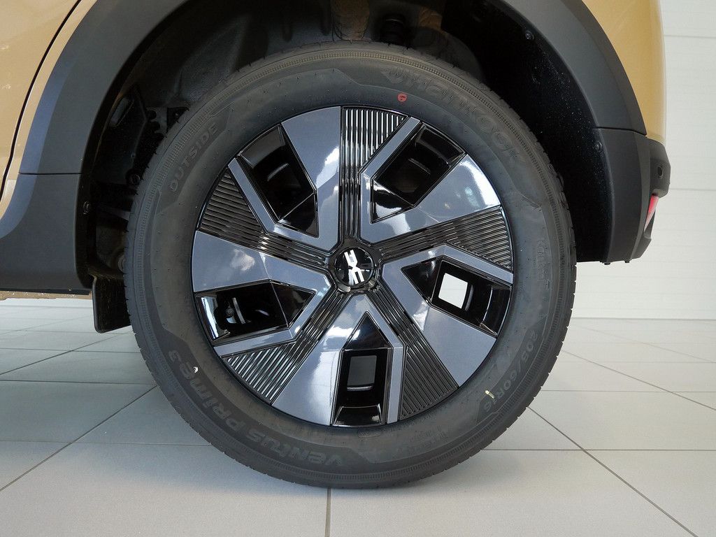 Fahrzeugabbildung Dacia Sandero Stepway Expression TCe 90