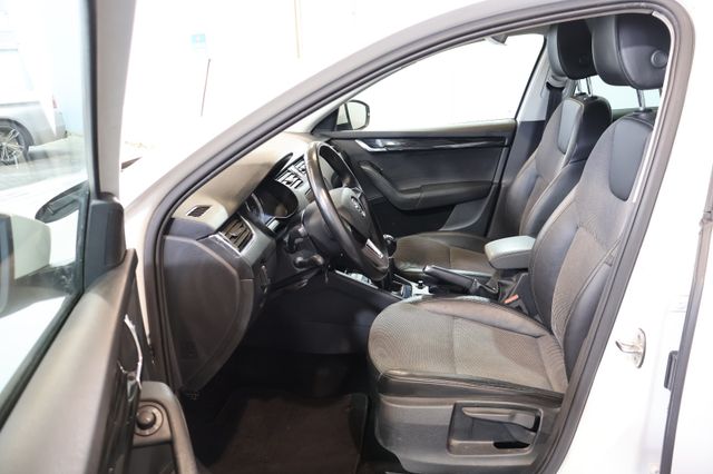 Skoda Octavia 2.0 TDI Style ACC+NAVI+TEILLEDER+PDC+ALU