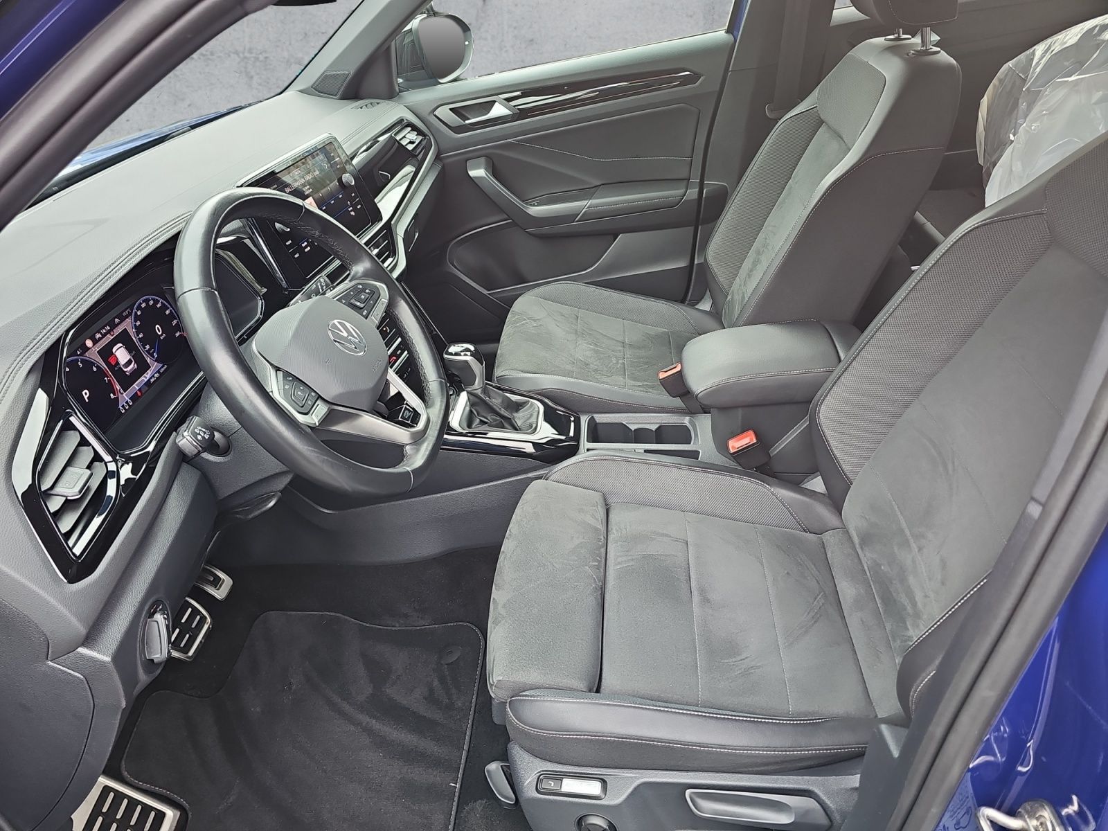 Volkswagen T-Roc - Bild 12