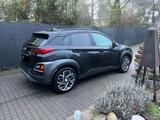 Hyundai KONA 1.6l GDi HYBRID Premium 1.Hand - Hyundai KONA von privat