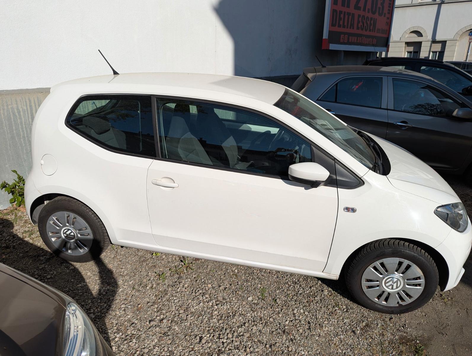 Volkswagen 1,0 move up Klima ZV Funk guter Zustand Tüv frei