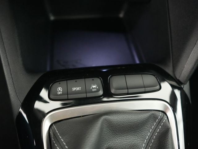 Corsa F FACELIFT GS+RÜCKFAHRKAMERA+SITZ-/LENKRAD