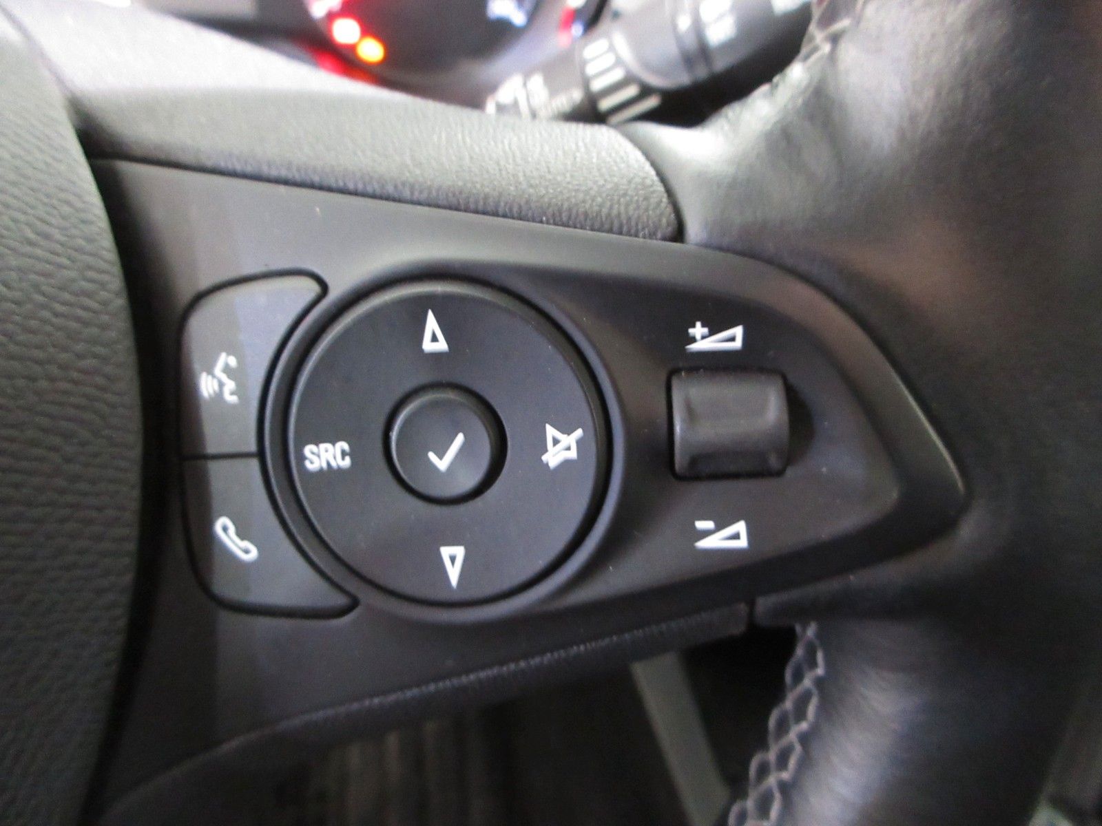 Fahrzeugabbildung Opel Corsa F Edition 1.2T  NAVI/PDC/ALU/MULTIMEDIA