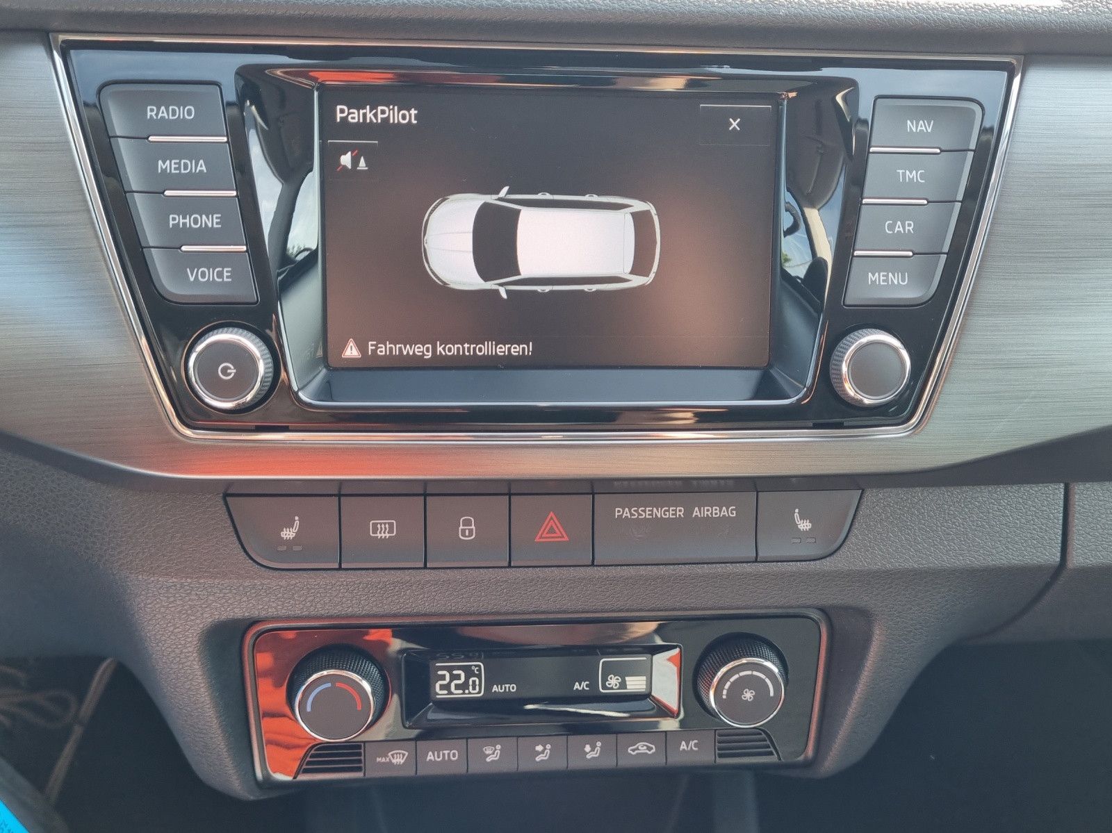 Fahrzeugabbildung SKODA Fabia Combi Joy 1,2 TSI DSG Navi GRA PDC
