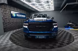 Dodge RAM 5.7 V8 HEMI 4x4 OFFROAD NightEdition LONGBED - gebrauchte Dodge RAM aus dem Jahr 2021