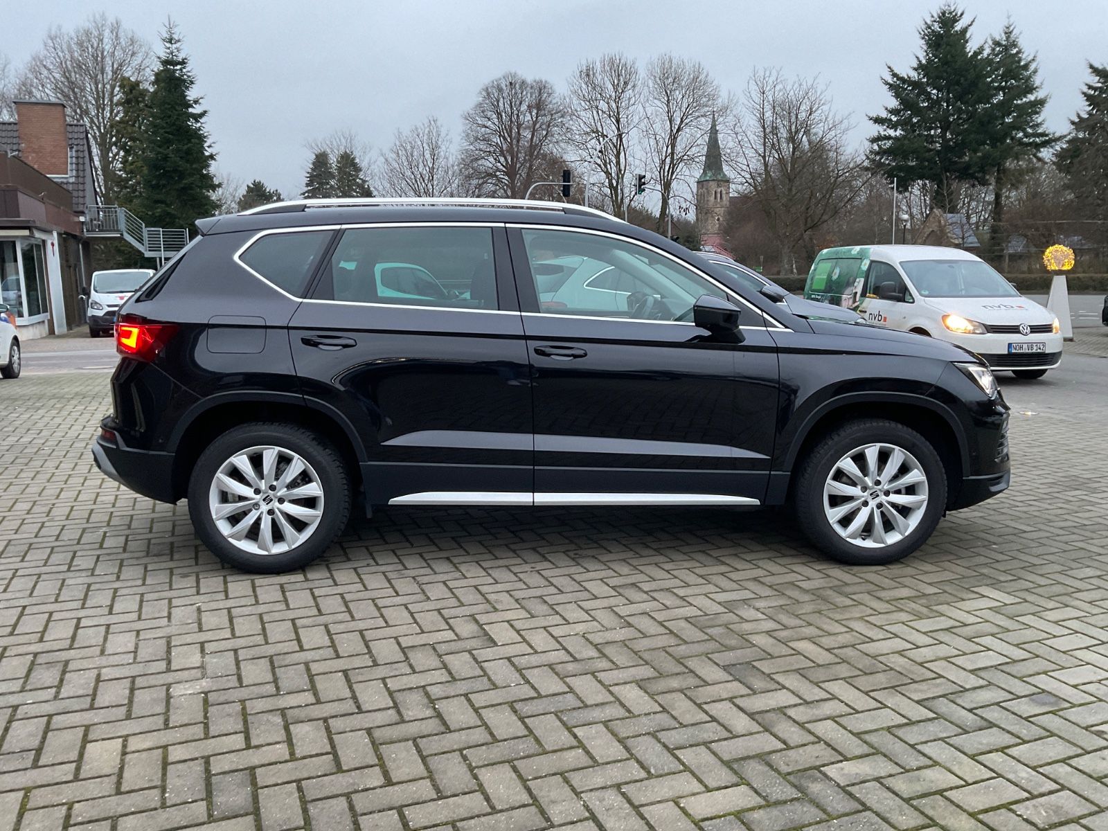 Fahrzeugabbildung SEAT Ateca 1.5 TSI Xperience DSG,Kamera,Navi,LED
