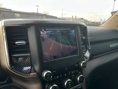 Fahrzeugabbildung Dodge RAM 1500 Gen5 5.7 Hemi Laramie Leder Navi AHK