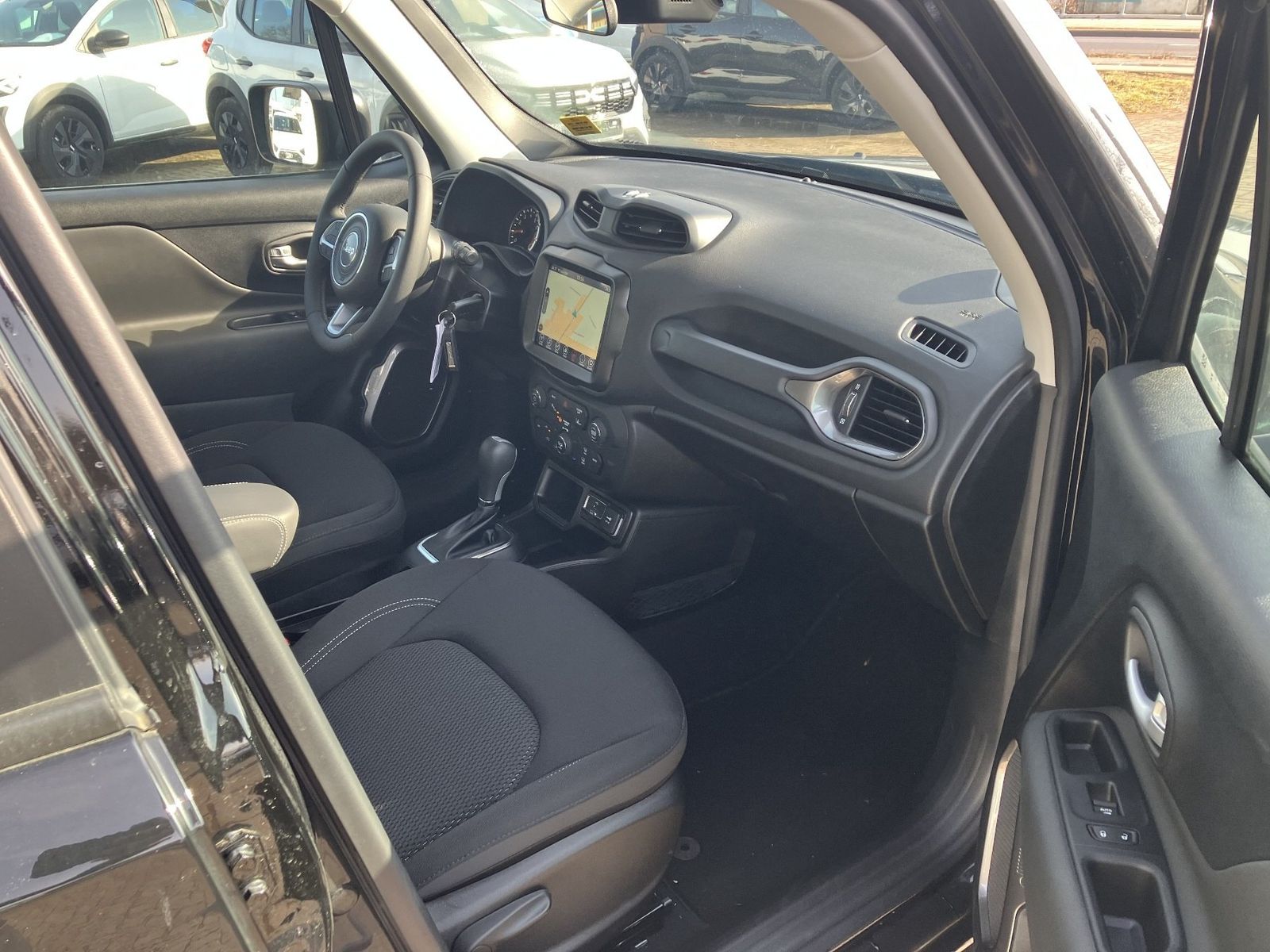 Jeep Renegade - Bild 13