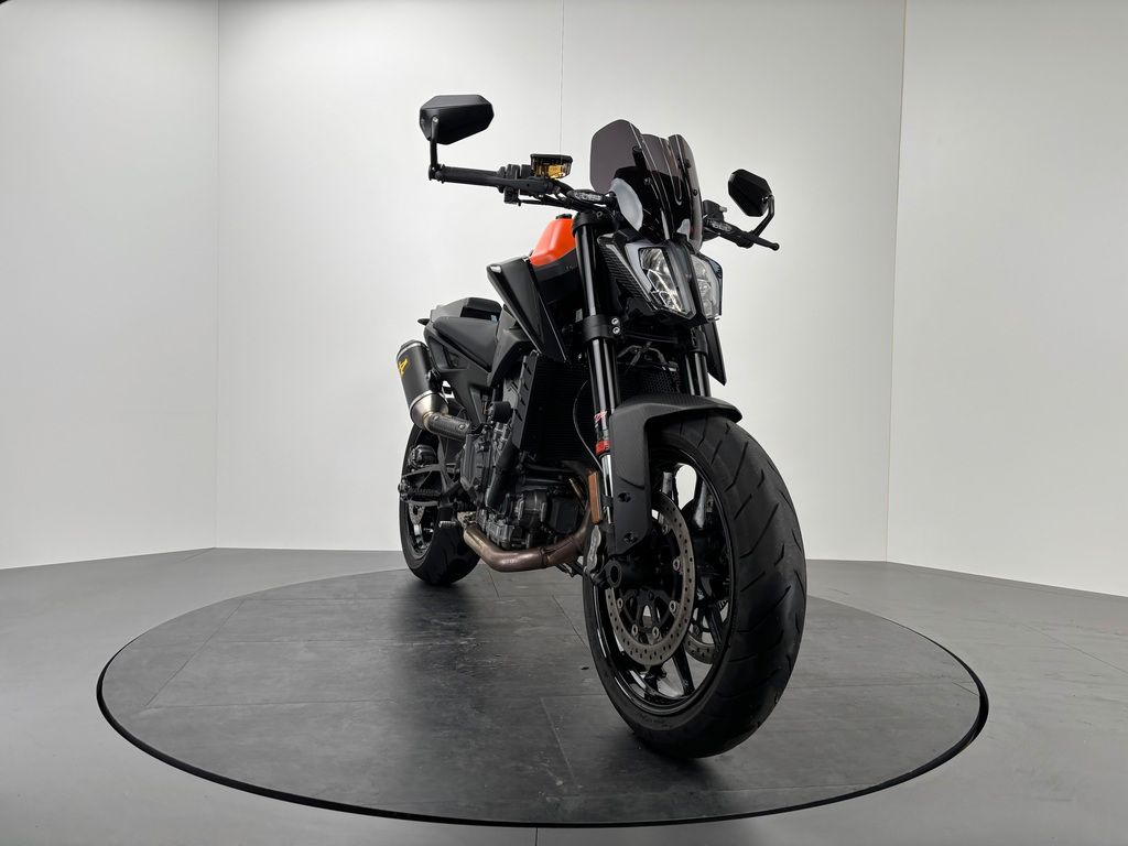 Fahrzeugabbildung KTM 890 DUKE *TOP-ZUSTAND *1. HAND *ARROW