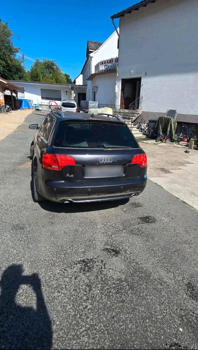 Audi A4 2006 — engine 232 HP (171kW)