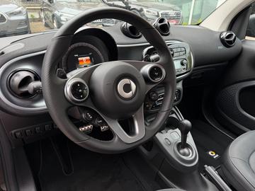 Smart ForTwo 2018 — фото 21