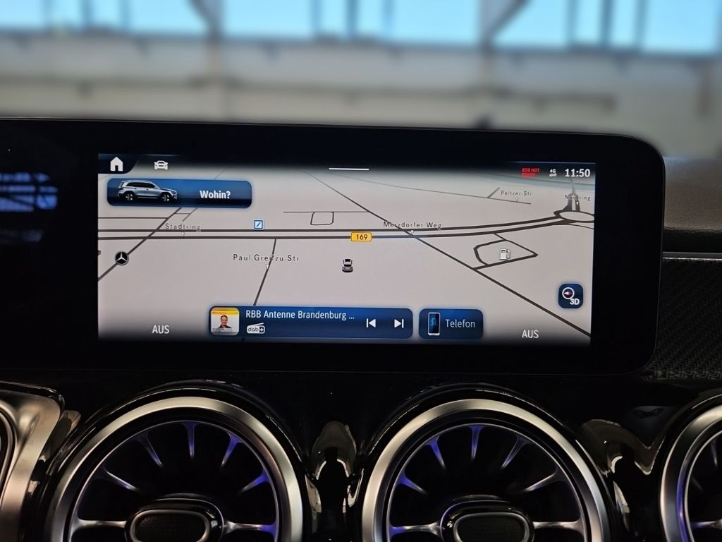 Fahrzeugabbildung Mercedes-Benz GLB 180 AMG Night AHK Distronic+ LED SHZ KeyLess