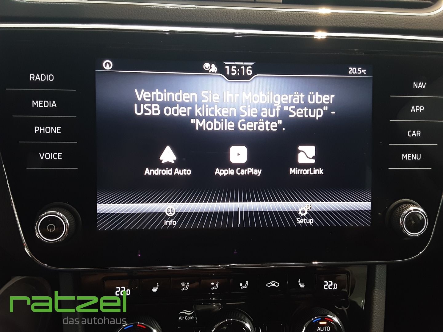 Fahrzeugabbildung SKODA Superb Combi STYLE 2.0 TSI Dig.Cockpit Memory Si