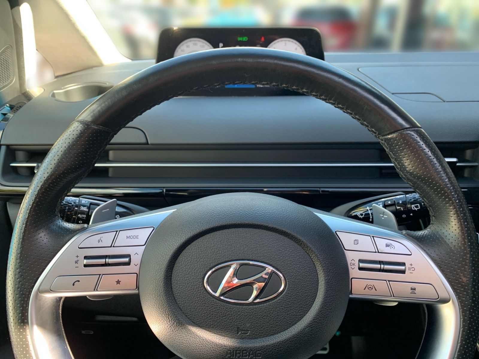 Fahrzeugabbildung Hyundai STARIA 2.2 CRDi Signature 4WD Panorama