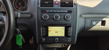 Volkswagen Touran - 10