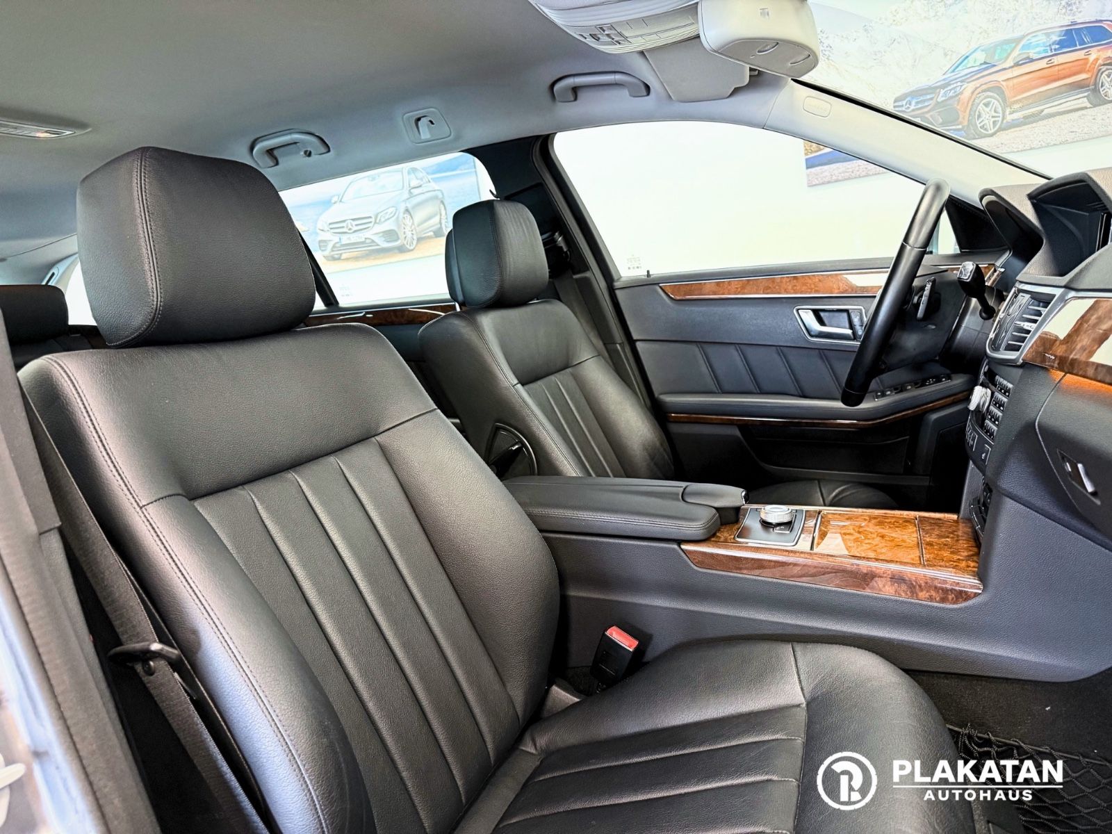Fahrzeugabbildung Mercedes-Benz E 250 CDI T-Modell Leder AHK MB-Service