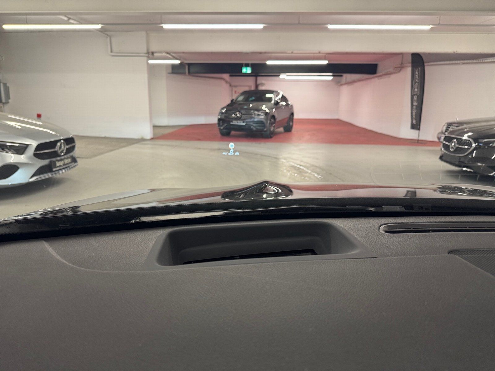 Fahrzeugabbildung Mercedes-Benz A 250 e AMG Special*Pano*HUD*360°*11kW*AHK*Mbeam