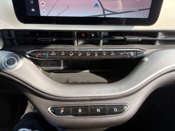 Fahrzeugabbildung Fiat 500 e Icon Navi SHZ DAB Temp. Klimaaut. uvm.