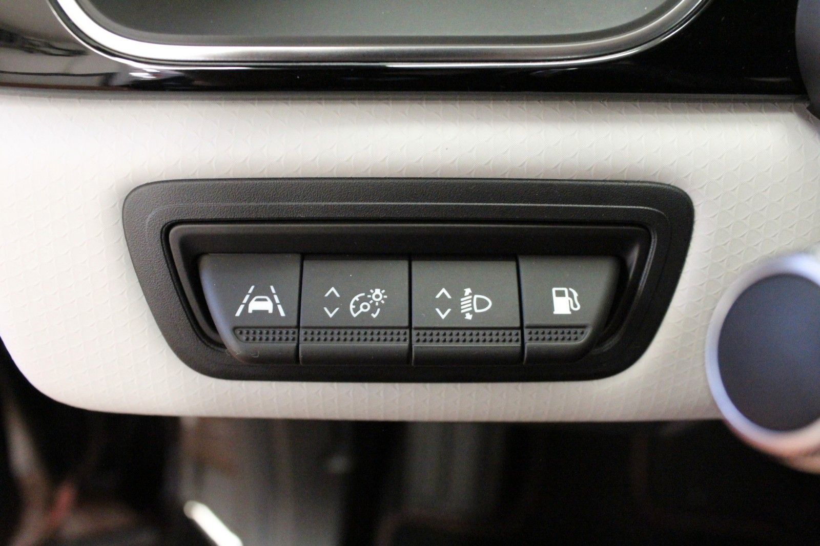 Fahrzeugabbildung Renault Captur E-Tech Plug-In 160* Edition One *
