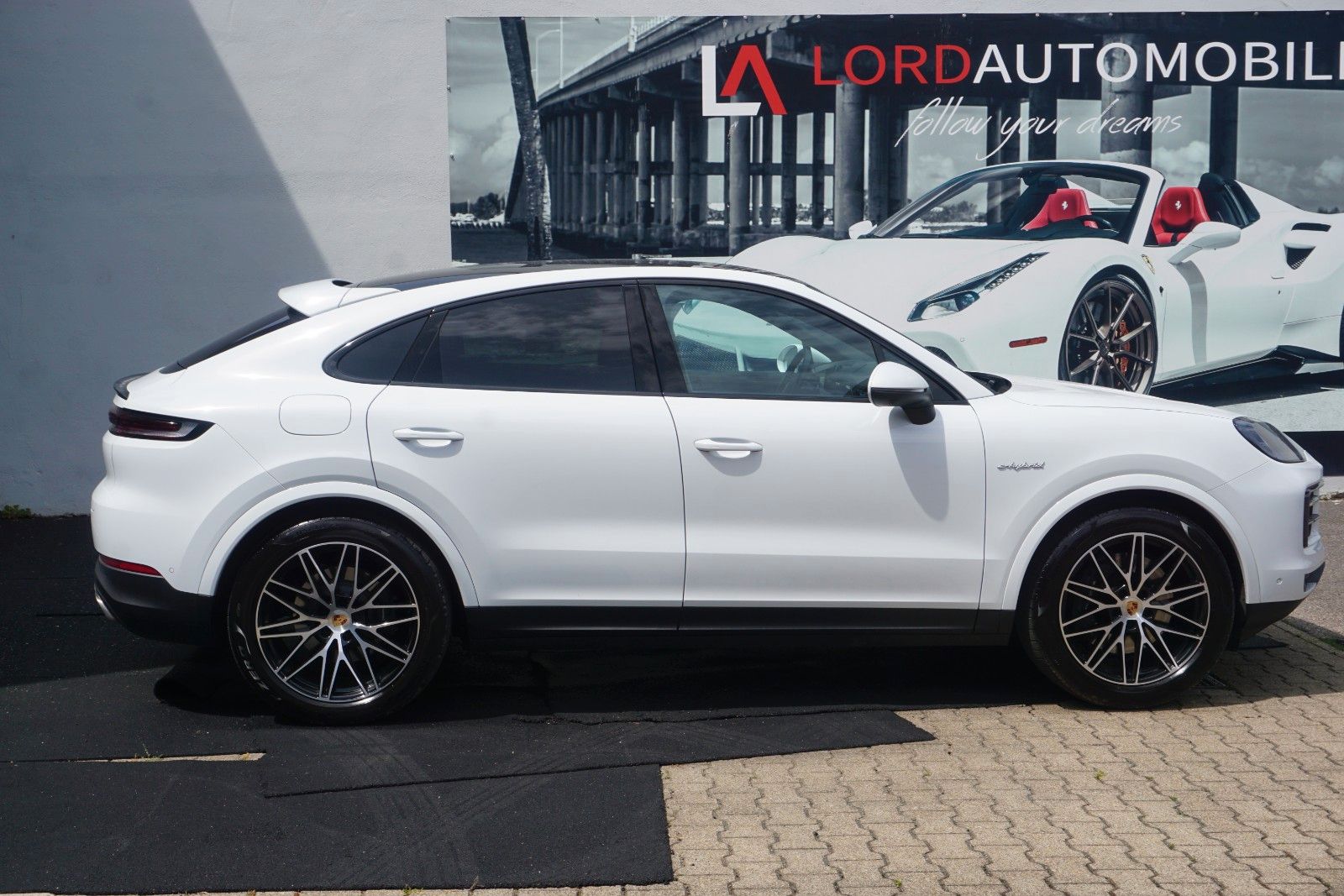 PORSCHE Cayenne Coupe E-Hybrid*Luft*HD Matrix*18WegeSitz