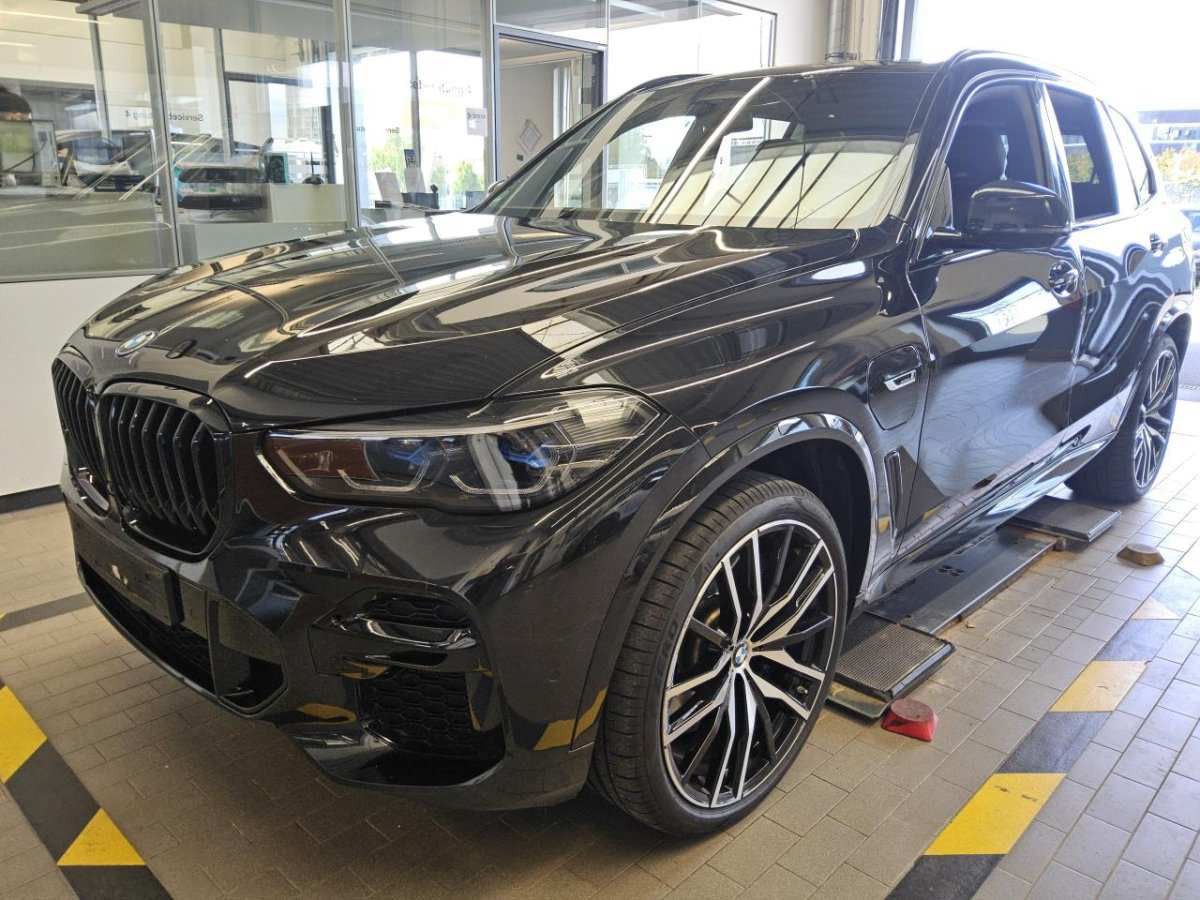BMW X5 xDrive 45e M Sport*M-Multifunkt-Sitz*22´´AHK imagem 3