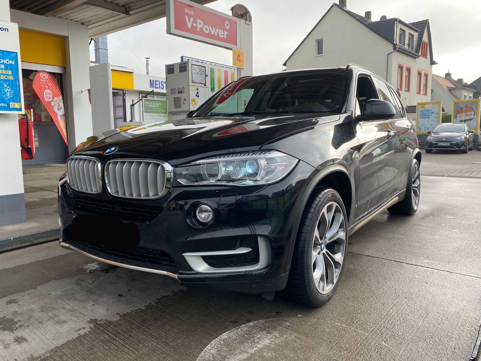 BMW X5 xDrive30d M-Paket B&amp;O *PANO+KAMERA+AHK* VOLL