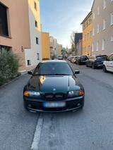 BMW E46 325i - BMW 325 aus 2001: 325i