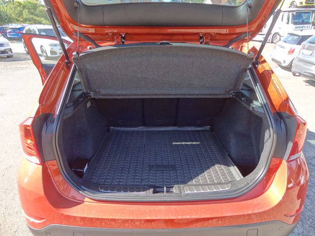 Fahrzeugabbildung BMW X1 sDrive 20i/1.Hd/65TKM/Pano/SitzH/PDC/