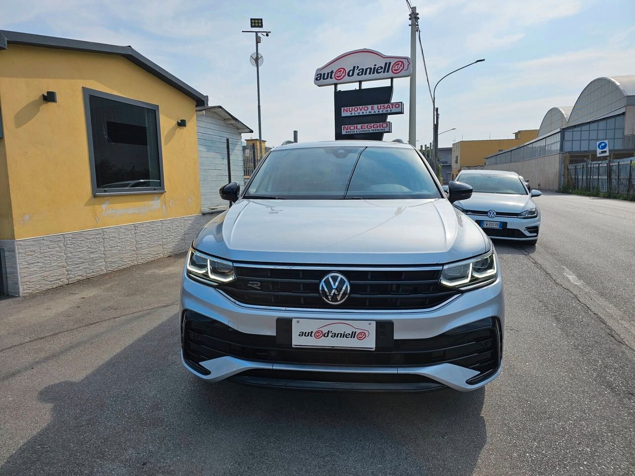 Volkswagen Tiguan 2.0 TDI 150 CV SCR DSG R-Line imagem 3