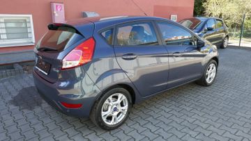 Fahrzeugabbildung Ford Fiesta Sync Edition, Sitzheizung, PDC vo.+hi.