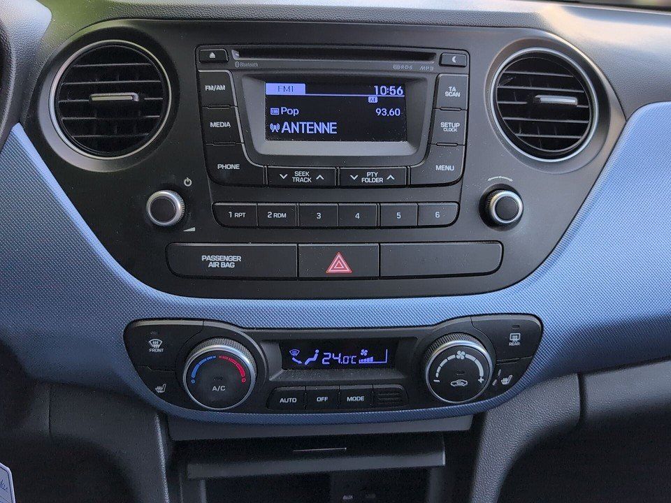 Fahrzeugabbildung Hyundai i10 1.2 CLASSIC 1HD GARANTIE SHZ+LHZ+KLIMAAT+PDC