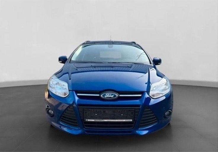 Ford Focus 2014 — rear view