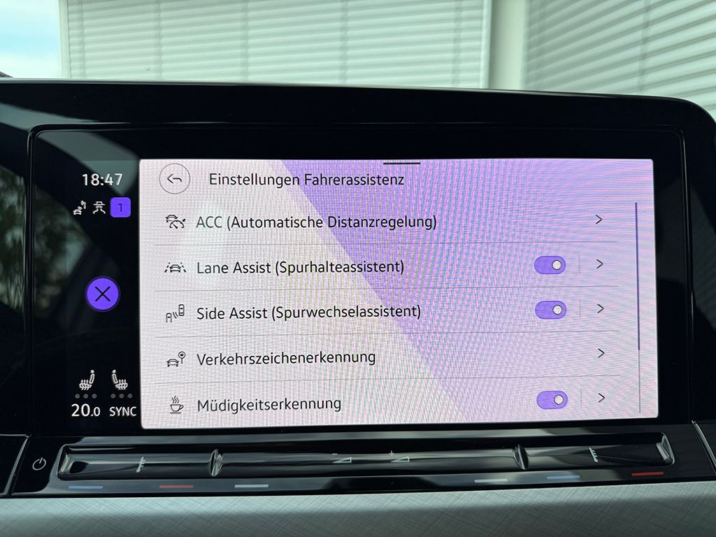 Golf VIII 1.5 TSI LIFE *STDHZG*NAVI*LED*ACC*