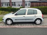 Renault Clio II, 1.2 58 PS EZ 04/04 nur 77... - Renault Clio aus 2004: 1.2