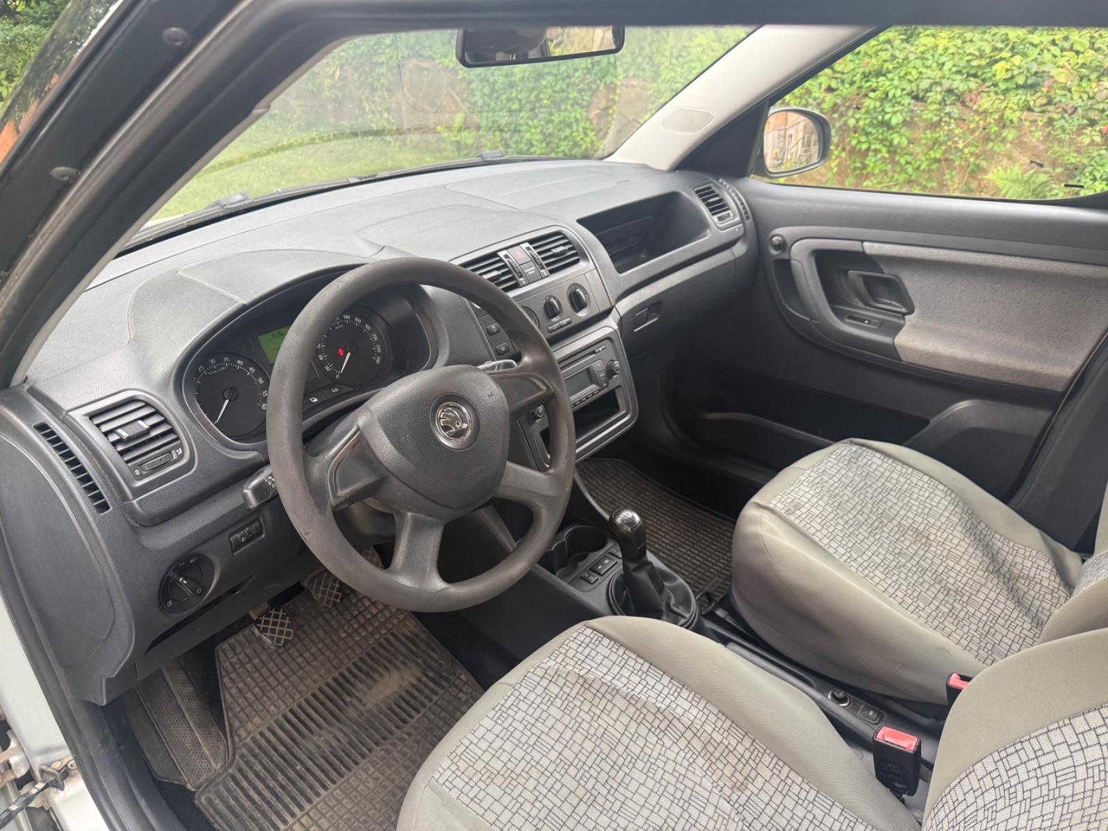 Skoda Roomster 2013 — photo 11