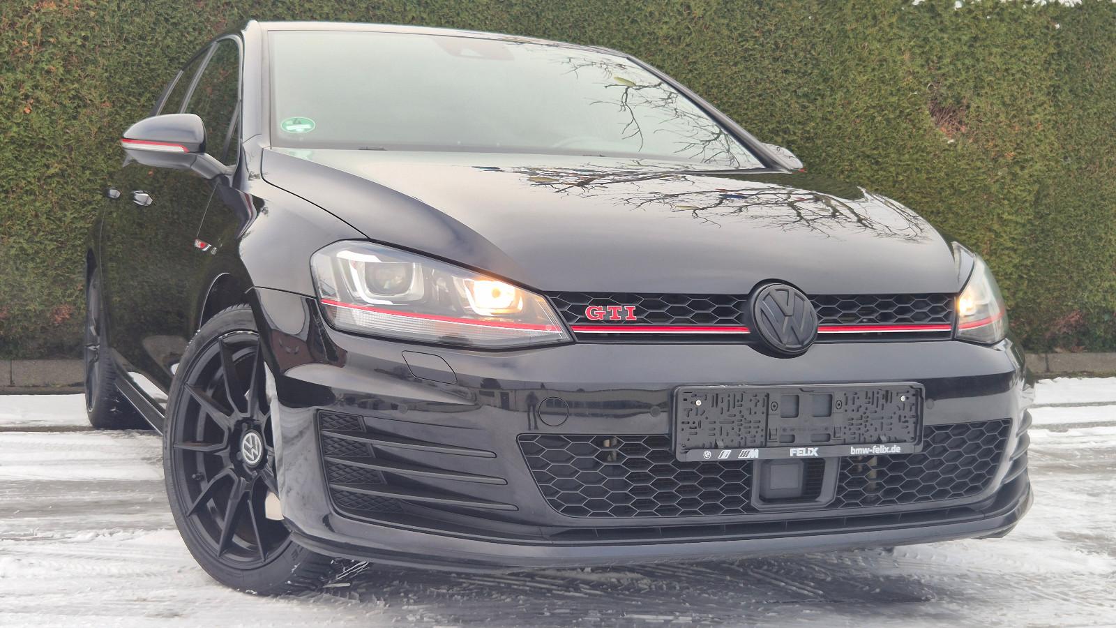 Volkswagen Golf 2.0 TSI DSG BMT GTI/NAVI/KAMERA/XENON/99TKM