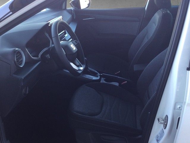 Fahrzeugabbildung SEAT Arona Xperience DSG LED RFK App ACC SH