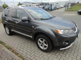 Mitsubishi Outlander 2.4 Intense,7 Sitzer,Autom,Autogas LPG - Mitsubishi Outlander Gebrauchtwagen in Hamburg