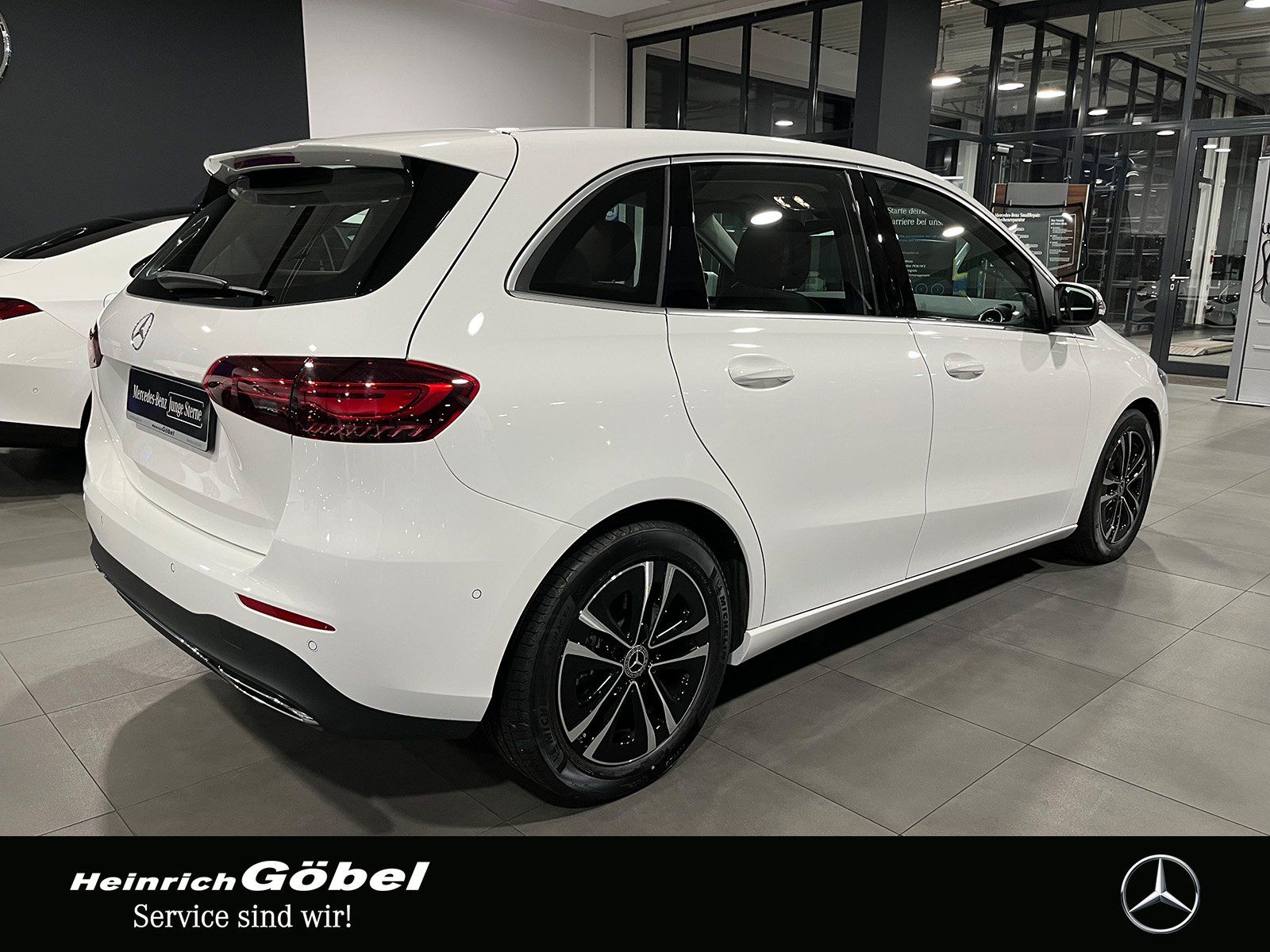 Fahrzeugabbildung Mercedes-Benz B 200 PROGRESSIVE+KAMERA+LED+WINTER.P+SPIEGEL.P