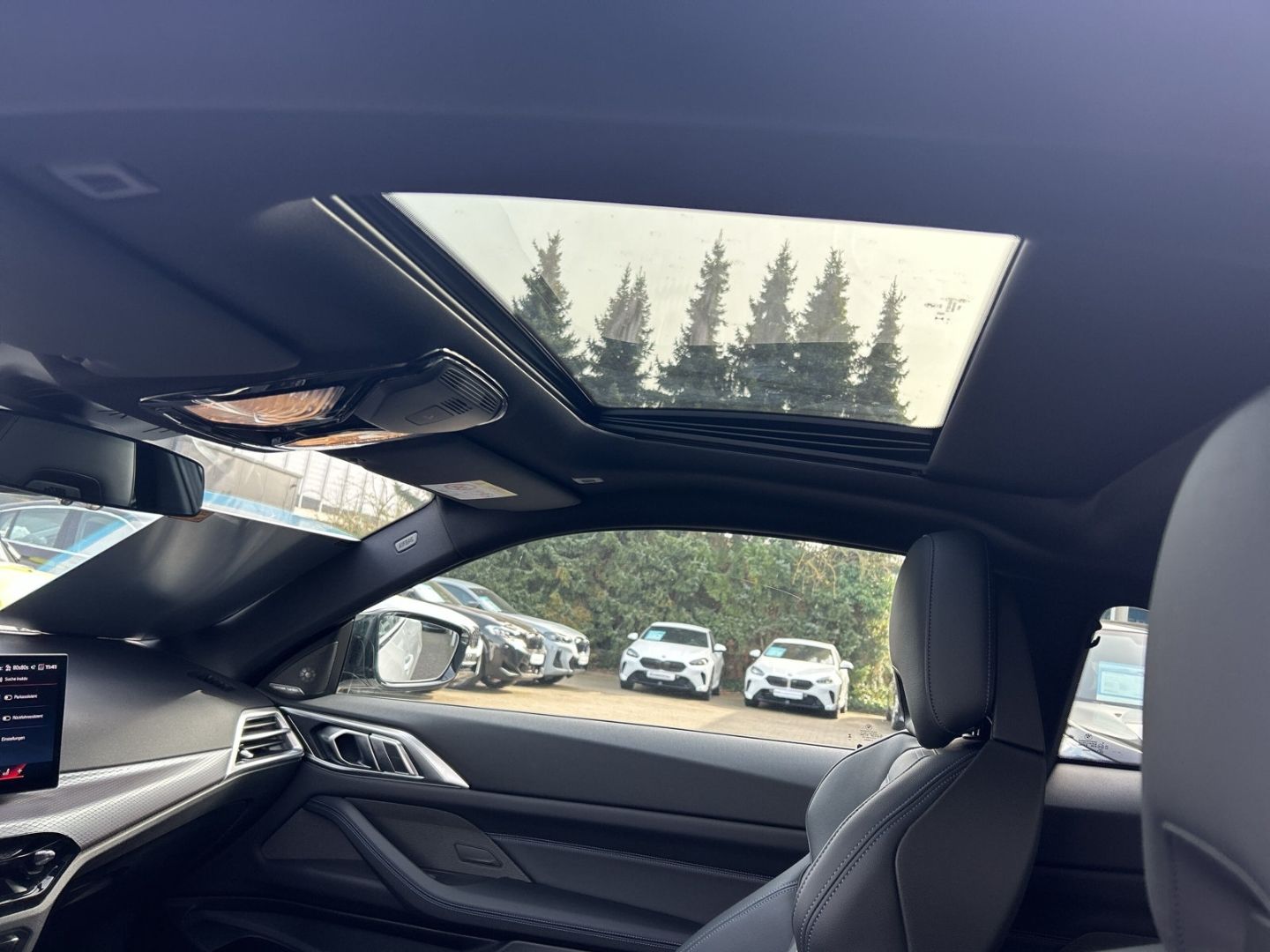 Fahrzeugabbildung BMW M440d xDrive Coupe,Glasdach,H&KSound,SurroundVie