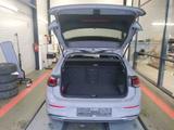 Volkswagen Golf VIII ACTIVE 1.5 eTSI DSG LED Navi - Volkswagen Golf: Active