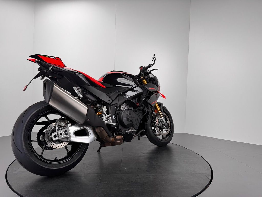 Fahrzeugabbildung Aprilia TUONO V4 FACTORY *1. HAND *NEUWERTIG