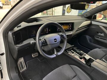 Fotografie 2 des Opel Astra Plug-In-Hybrid GSe