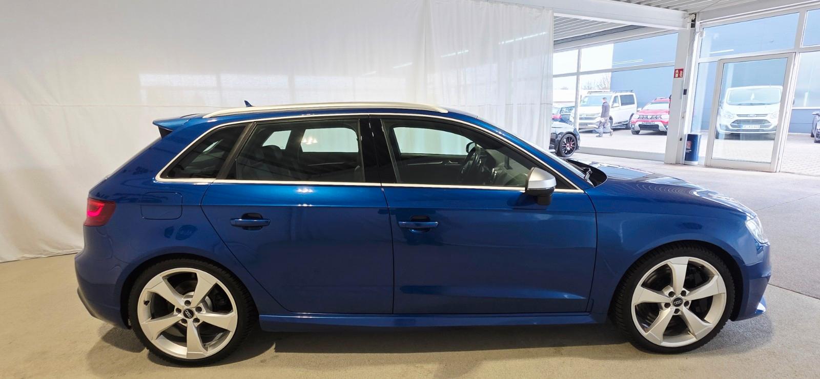Audi RS3 Sportback 2.5 TFSI quattro 367 ch – Sepang Blue – B&O – Magnetic Ride – 119 997 km