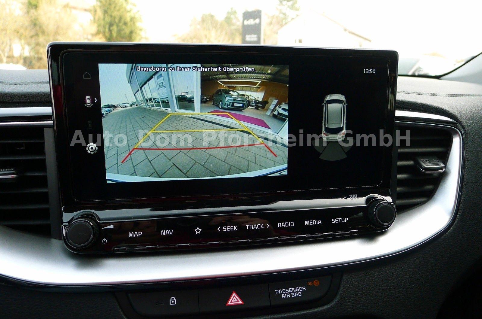 Kia CEED SW 1,5T DCT Spirit /UVO/NAVI/Kamera/LED