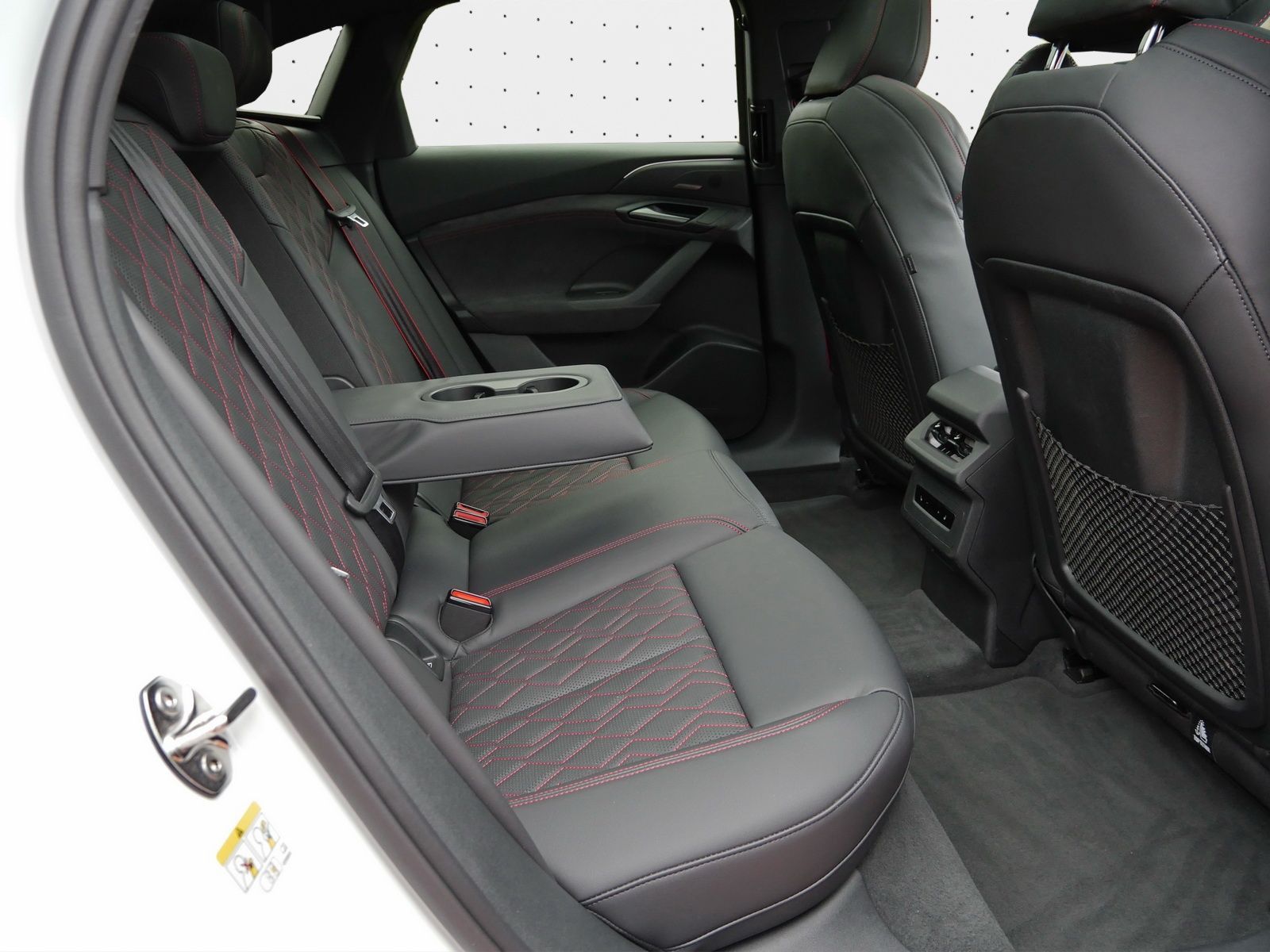 Audi S6 e-tron - Bild 17