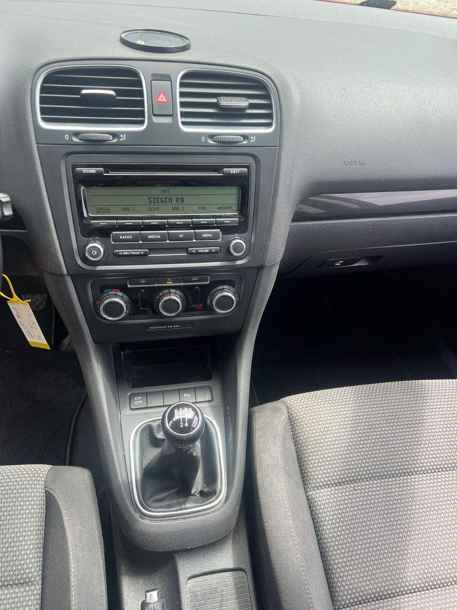 Fahrzeugabbildung Volkswagen Golf VI 1.6 Comfortline * SCHIEBEDACH *1.HAND*