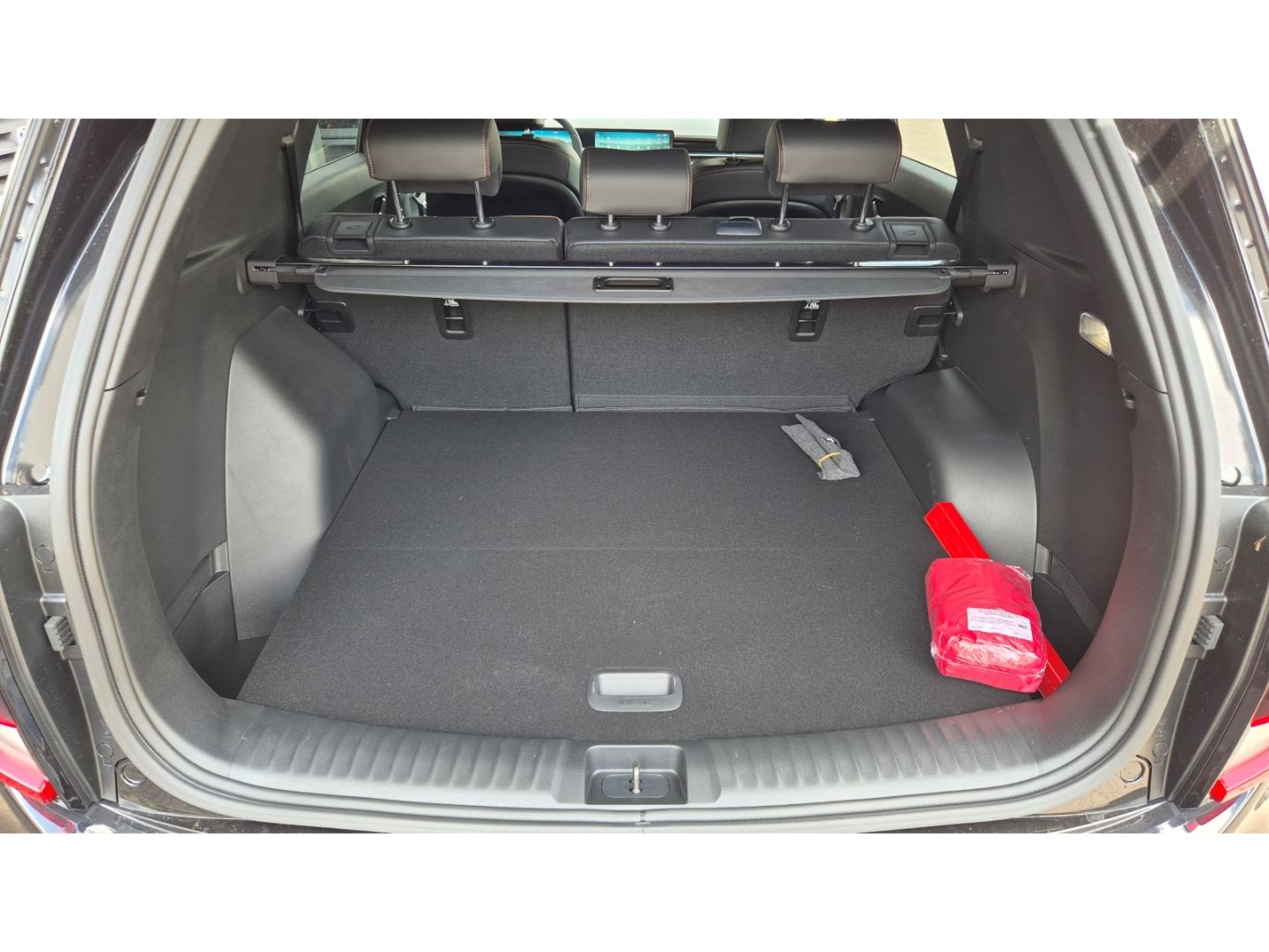 Fahrzeugabbildung KGM Torres 1.5 Nomad 6/AT 2WD Navi LED Apple CarPlay