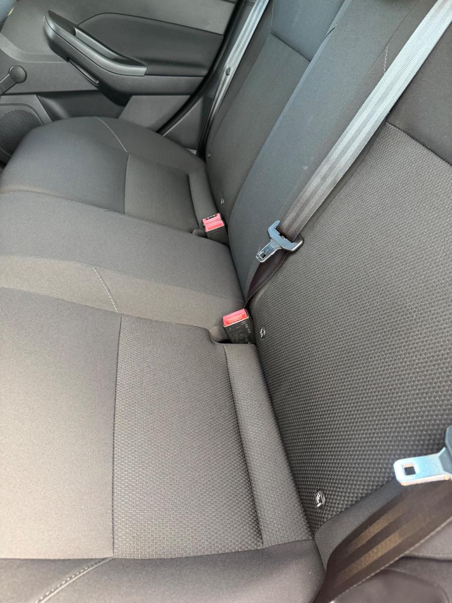 Ford Focus 2015 — photo 11
